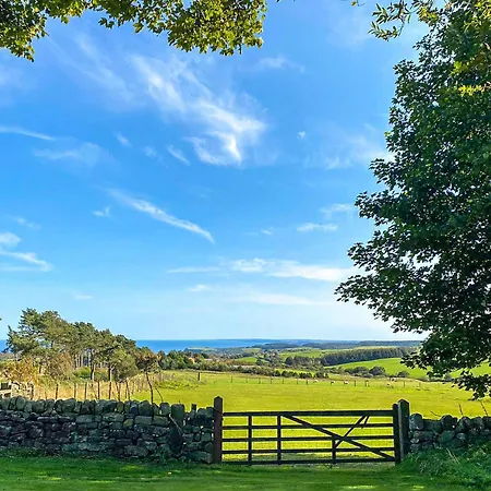 Smugglers View Nr Whitby * Ravenscar