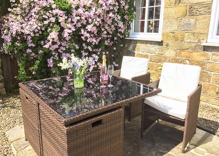 Smugglers View Nr Whitby * Ravenscar